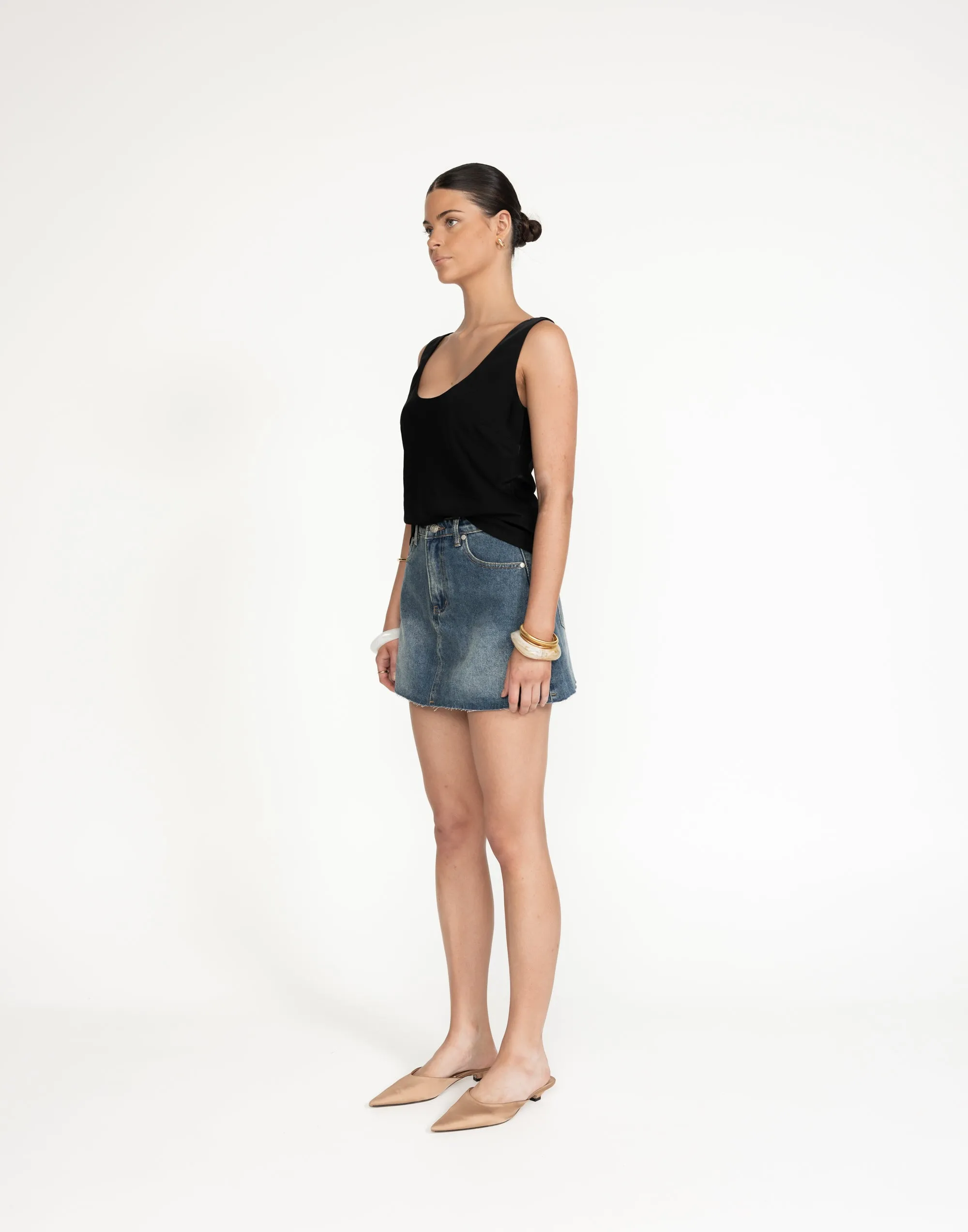 Asher Denim Mini Skirt (Faded Mid Wash)