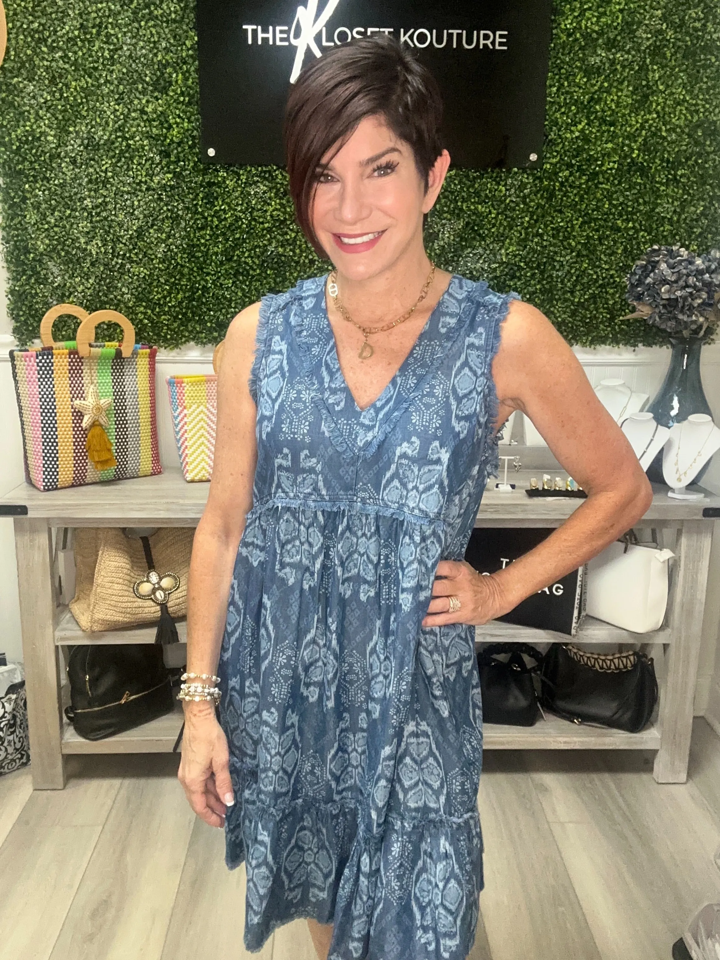 Easy V-Neck Ruffle Fray Dress w/ Pockets