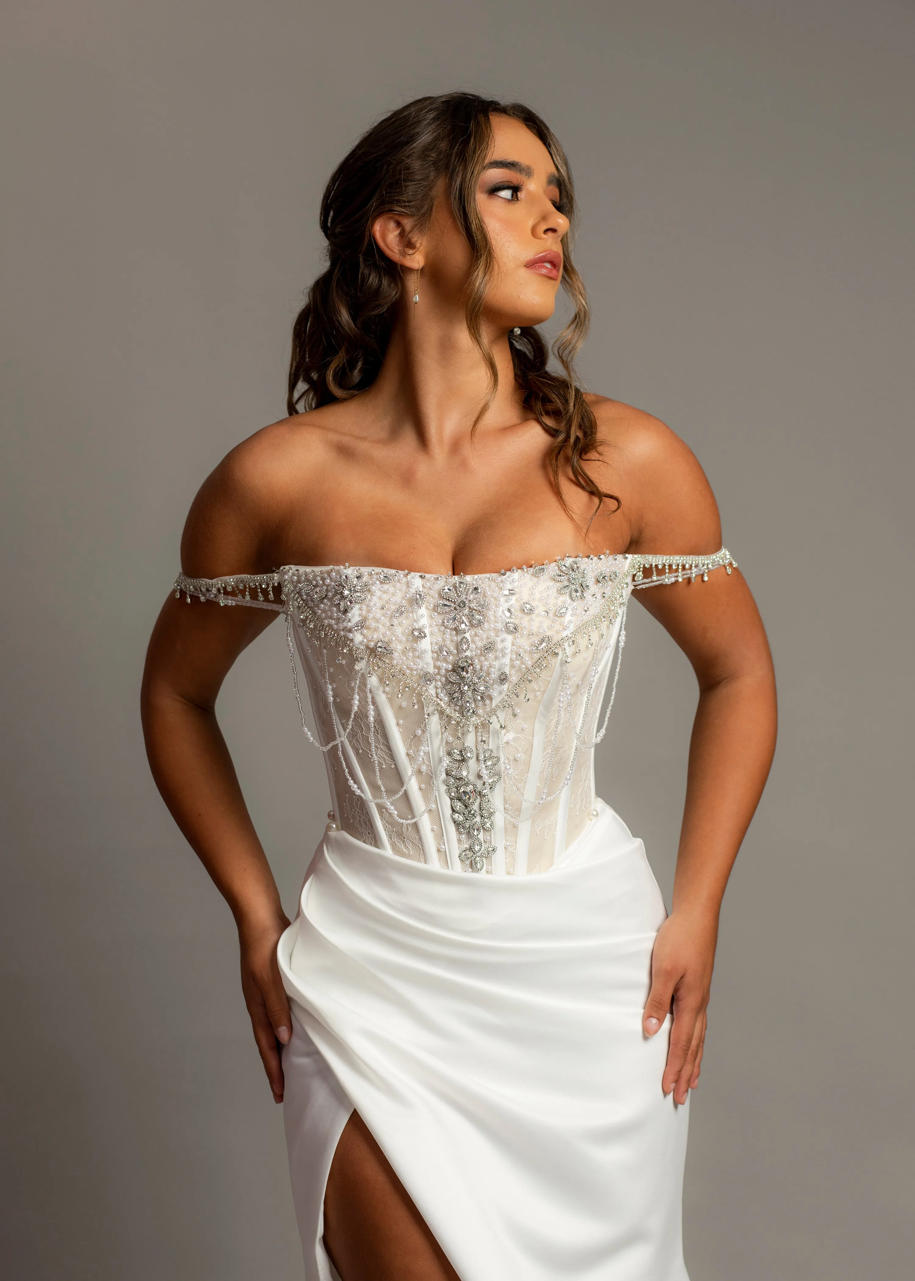 Straight neck mermaid dress with high slit and detachable train