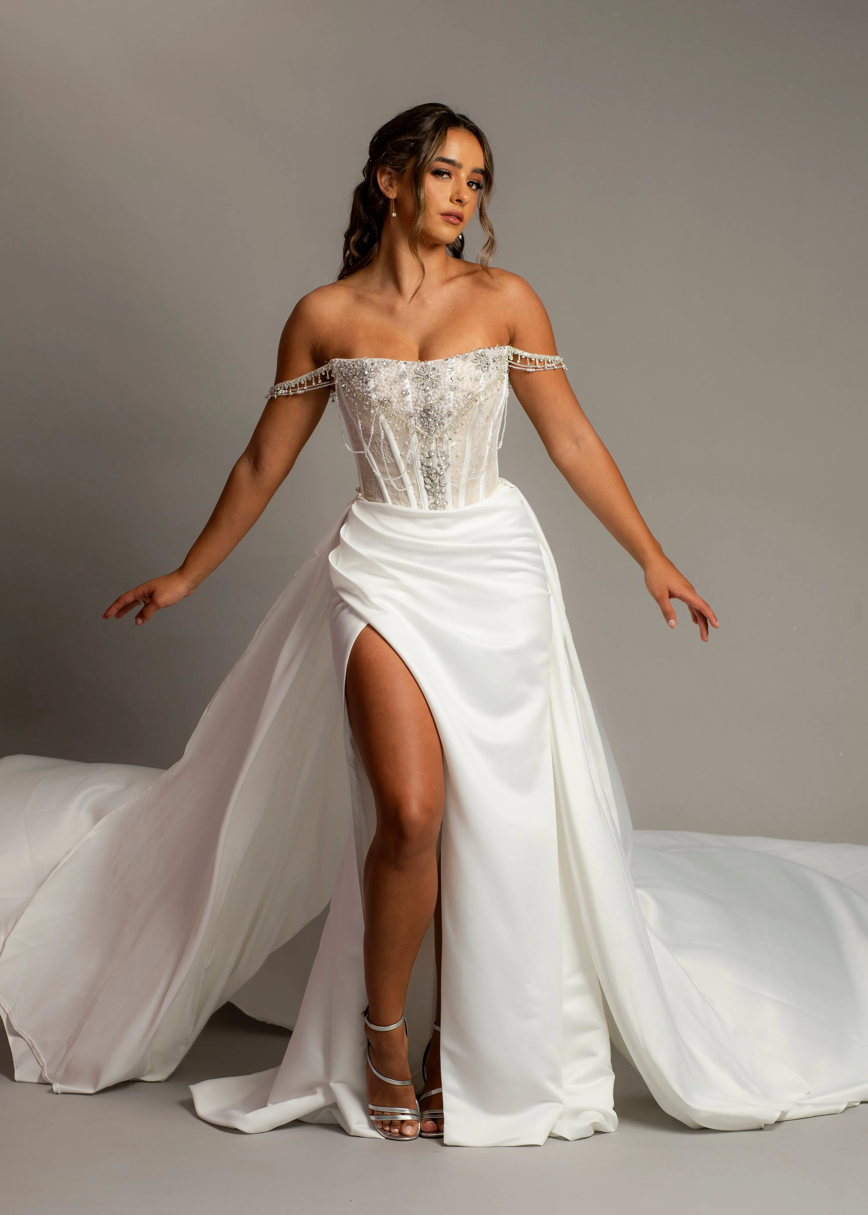 Straight neck mermaid dress with high slit and detachable train
