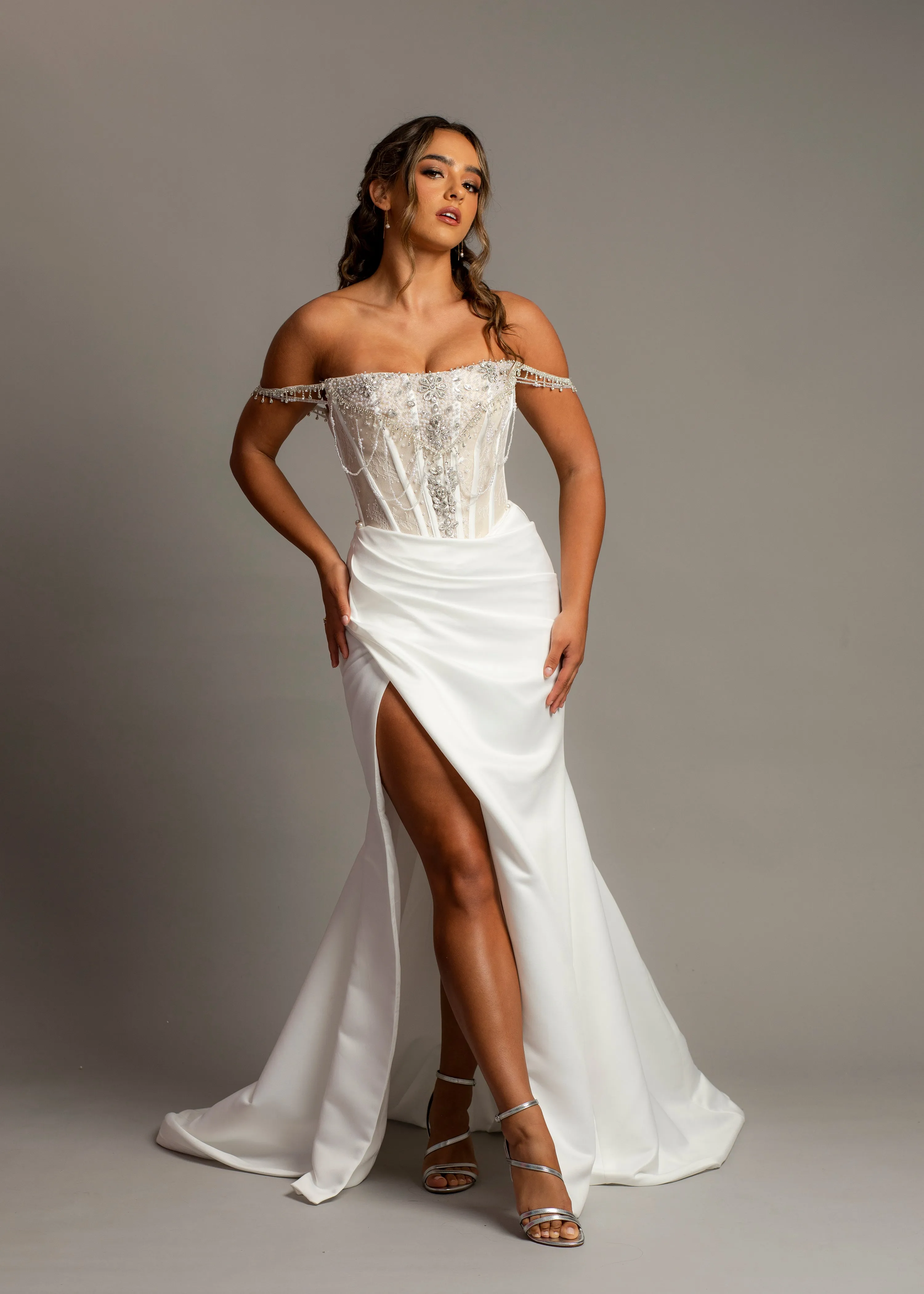Straight neck mermaid dress with high slit and detachable train