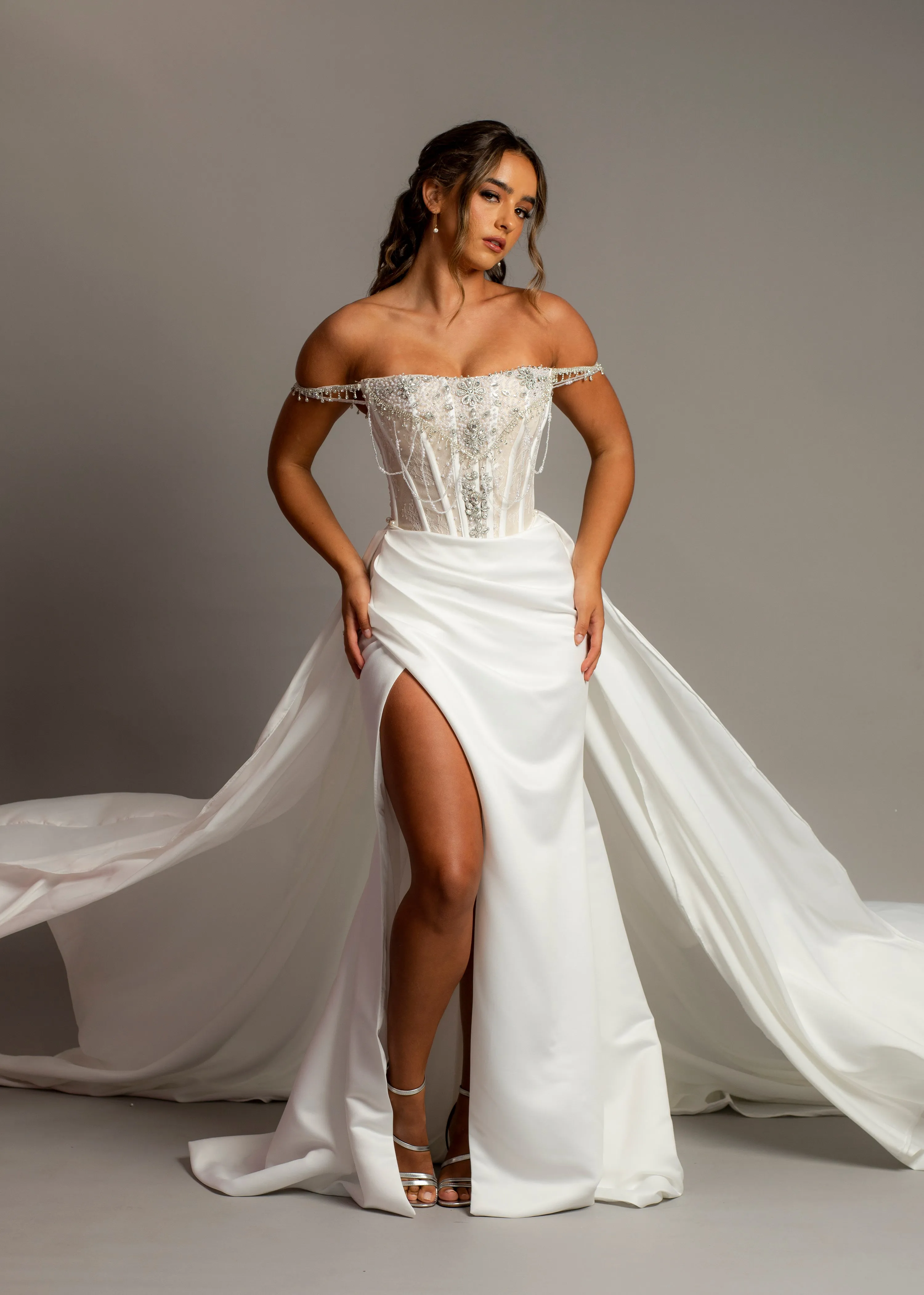 Straight neck mermaid dress with high slit and detachable train